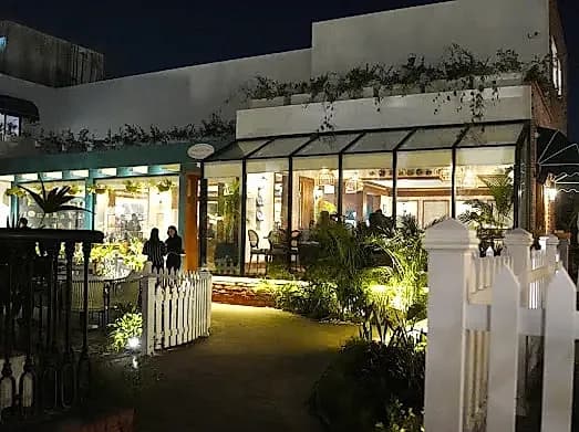 English Tea House - Faisalabad