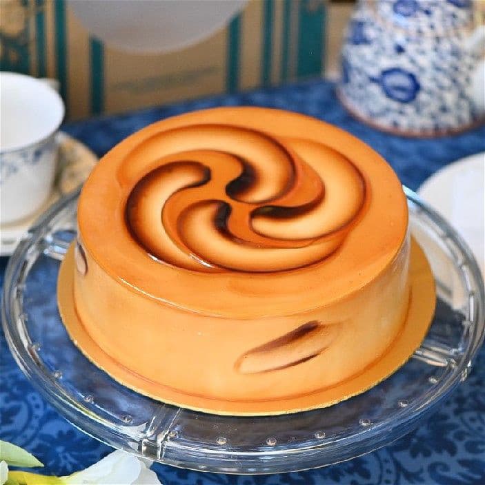 Caramel Crunch Cake